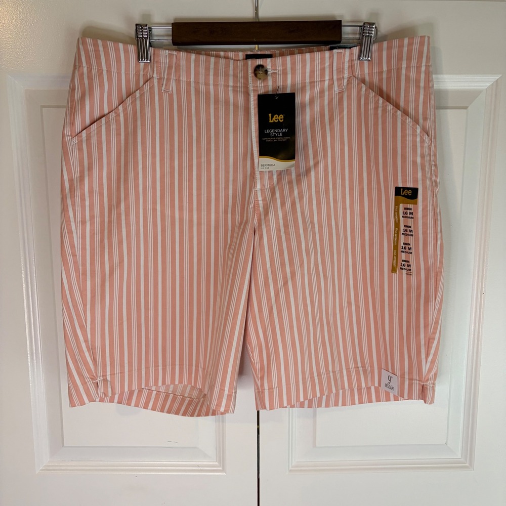 Lee Legendary Style Bermuda Shorts Peach White Striped Mid Rise Women's 16M NWT
